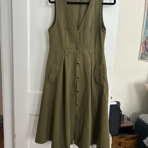 Retro Stage Olive Green Sleeveless Button-Down Dress